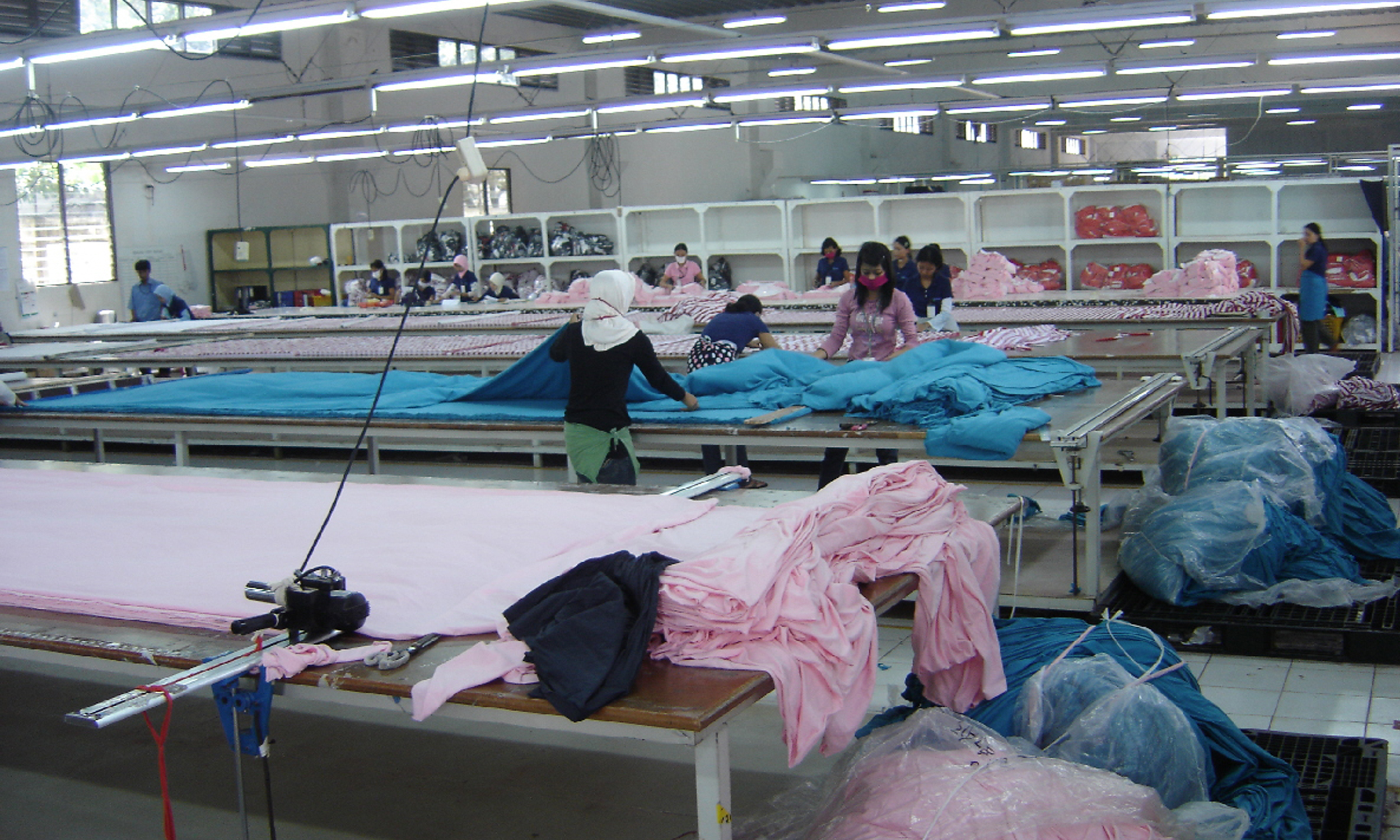   International Apparel Sourcing    Easy 5 Step Process    Learn More  