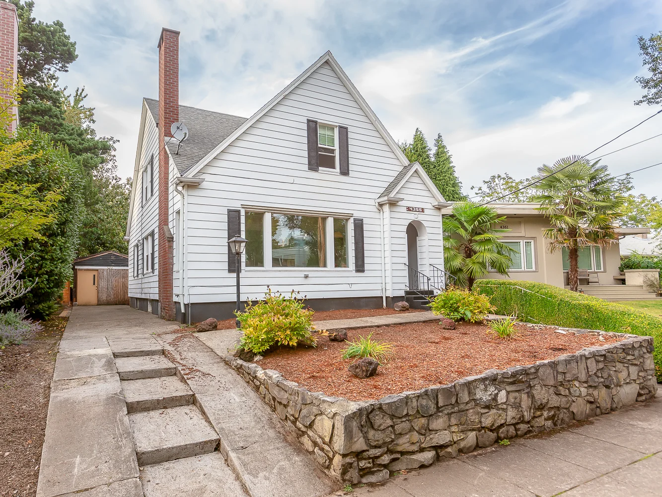 New Listing - YOUR LAURELHURST HOME