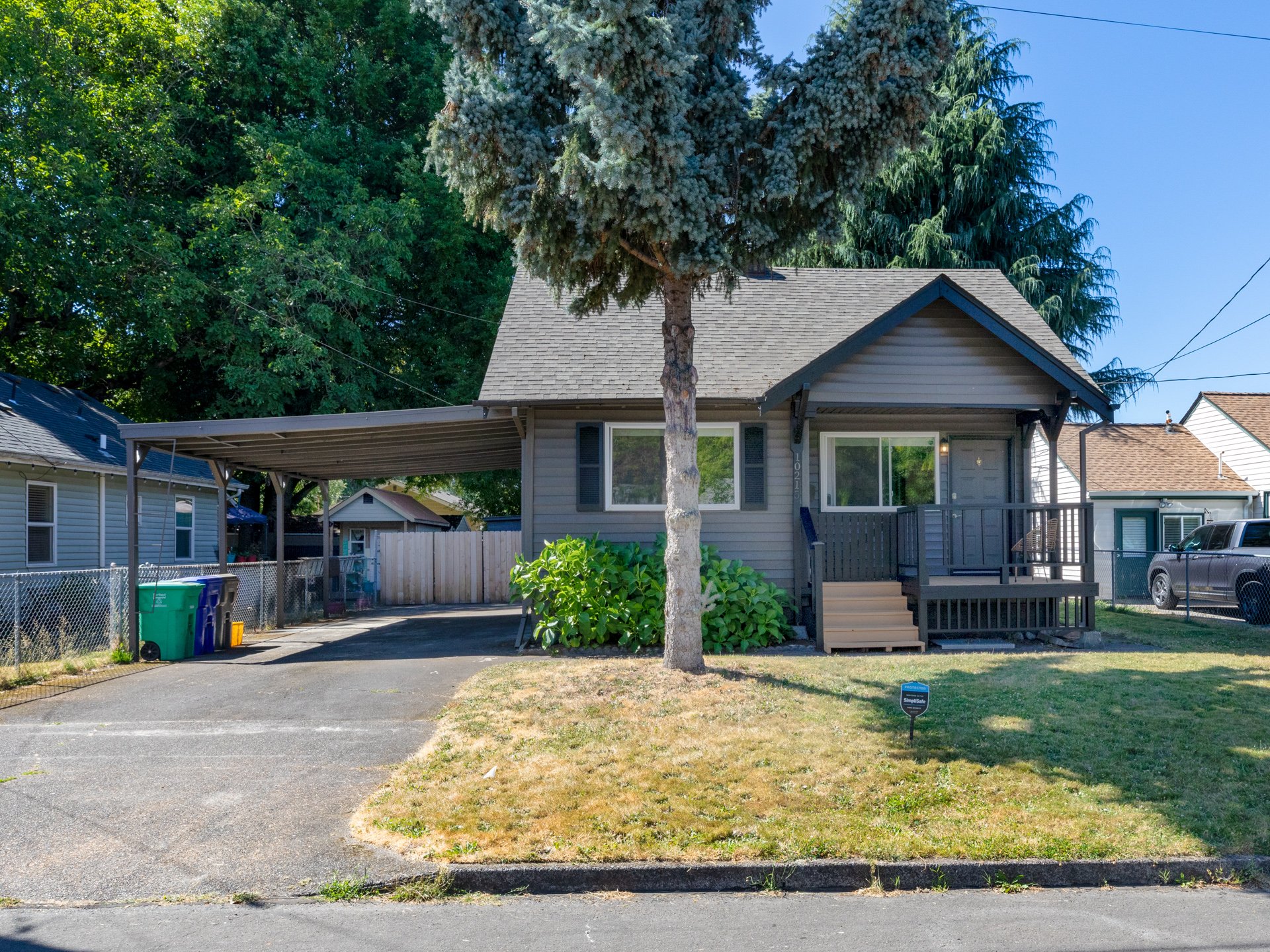 New Listing In North Portland!