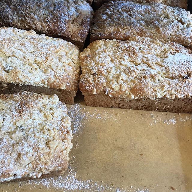 Placek is being bakers fresh daily! Stop in to get some of this delicious sweet bread with raisins and topped with butter streusel 😍