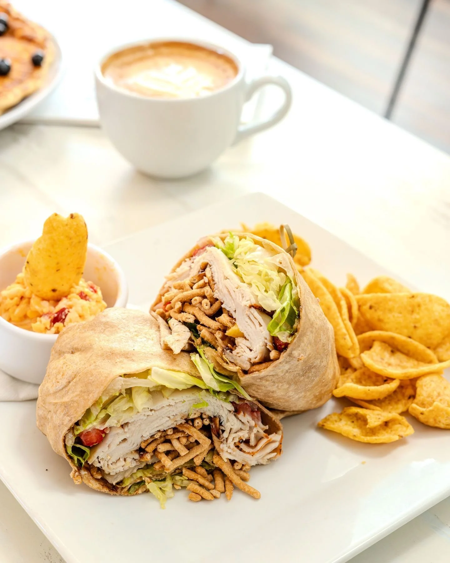 Happy Heritage week from Watusi ⛳️

We are located right across from the tournament shuttle at Coligny Beach parking.  Perfect for a quick and delicious stop before the action. Grab some lunch before you head out to watch the pros this week.

Fresh, 