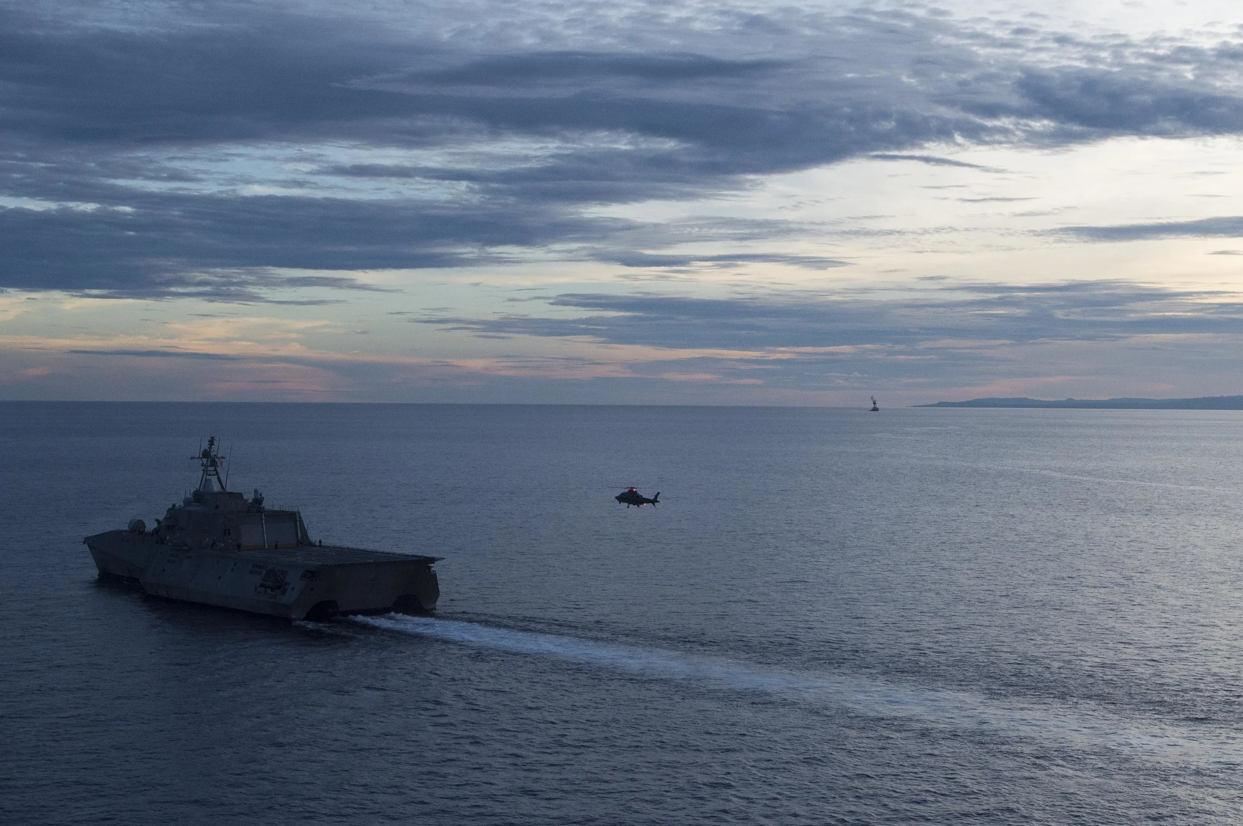 House Defense Appropriations Bill Supports 3 LCSs, Single Carrier Buy