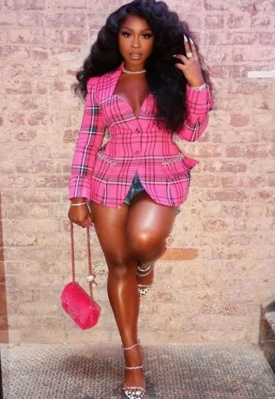 Who is Lil Waynes Ex-Girlfriend (AKA Ex-Wife)? — CLASSIC HIP HOP MAGAZINE Wife 396x575 pic Who is Lil Waynes Ex-Girlfriend (AKA Ex-Wife)? — CLASSIC HIP HOP MAGAZINE