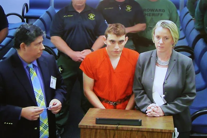 El FBI admite que cometió un error sobre el autor del tiroteo en escuela de Florida .jpg