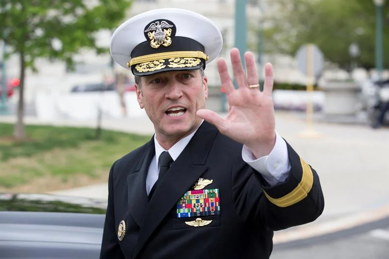 El nominado de Trump para Veteranos es acusado de borrachera y abusos médicos .jpg
