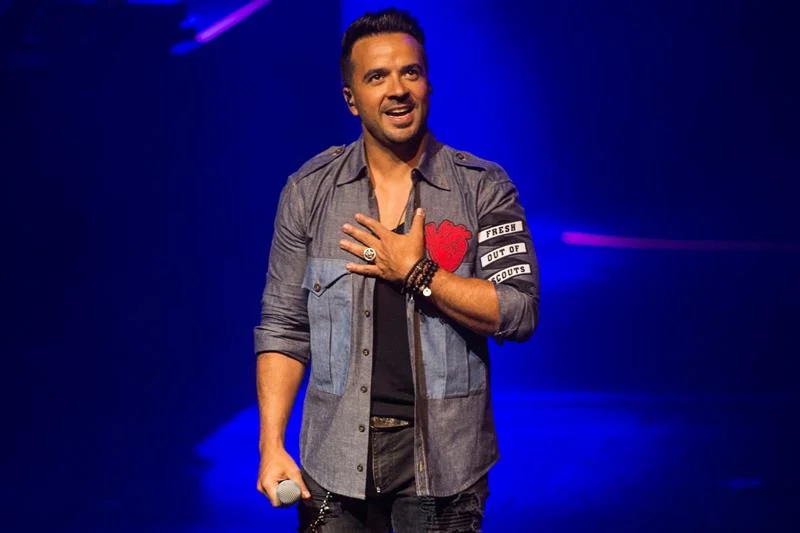 fonsi.jpg