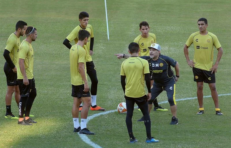 maradona.jpg