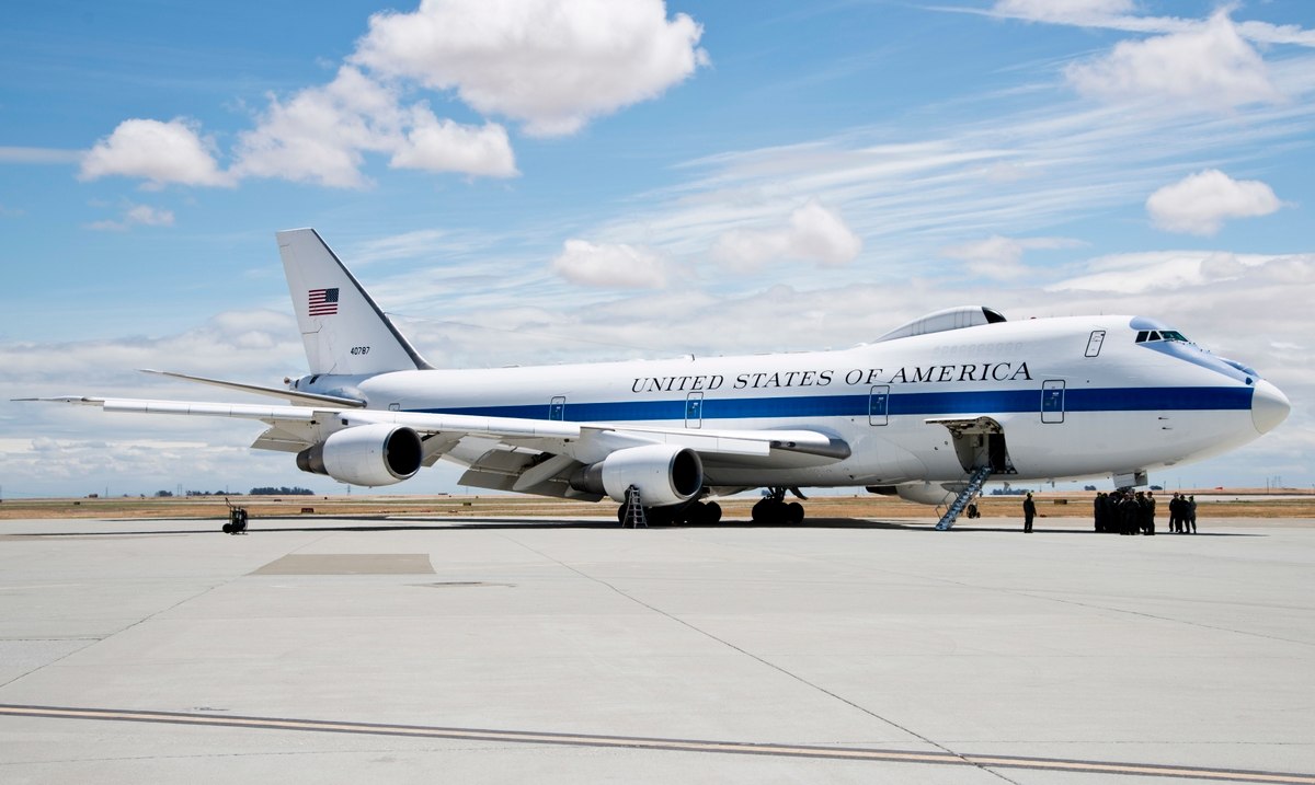 Air Force E-4B.jpg