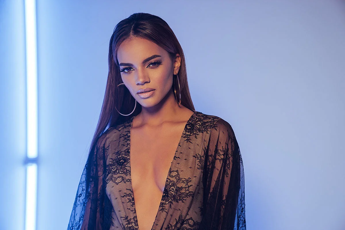 Leslie Grace.jpg