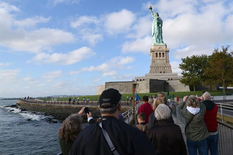 ny tourism.jpg