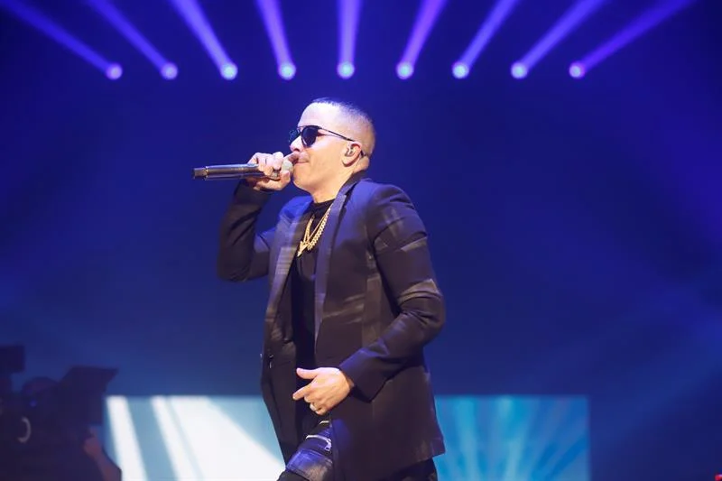 yandel.jpg