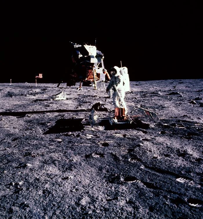 apollo 11.jpg
