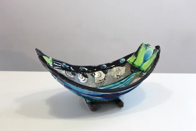Medium Fossil Shell Boat