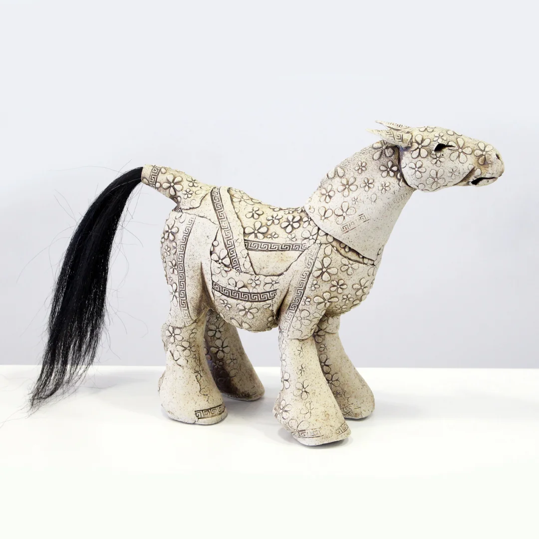 Daisy Horse