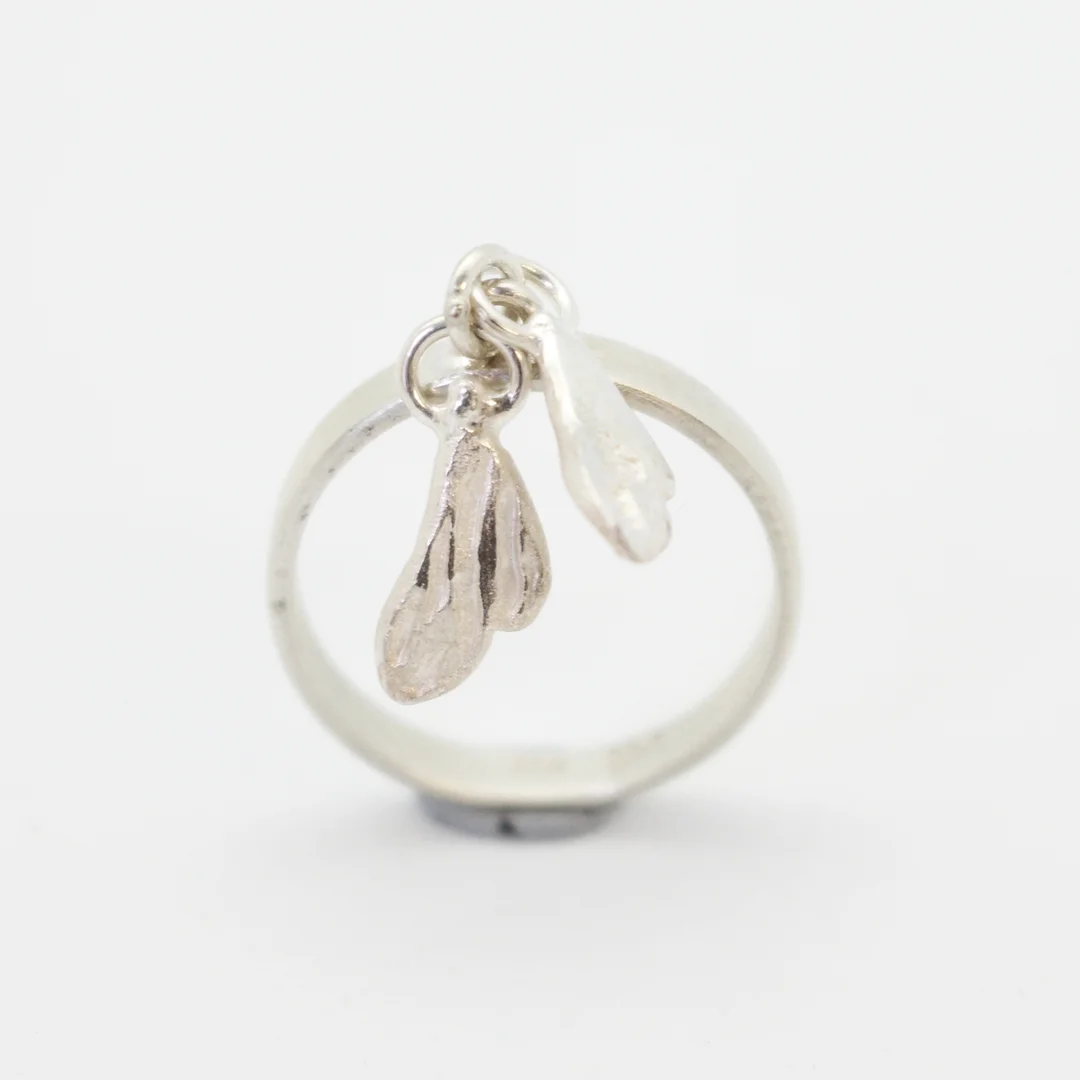 Tiny Double Wings Ring