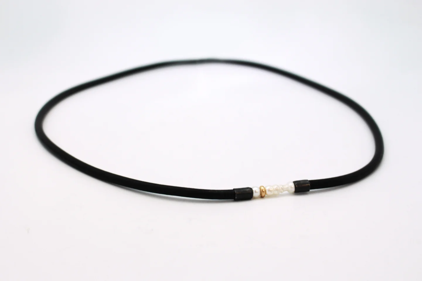 Single Pearl Necklace