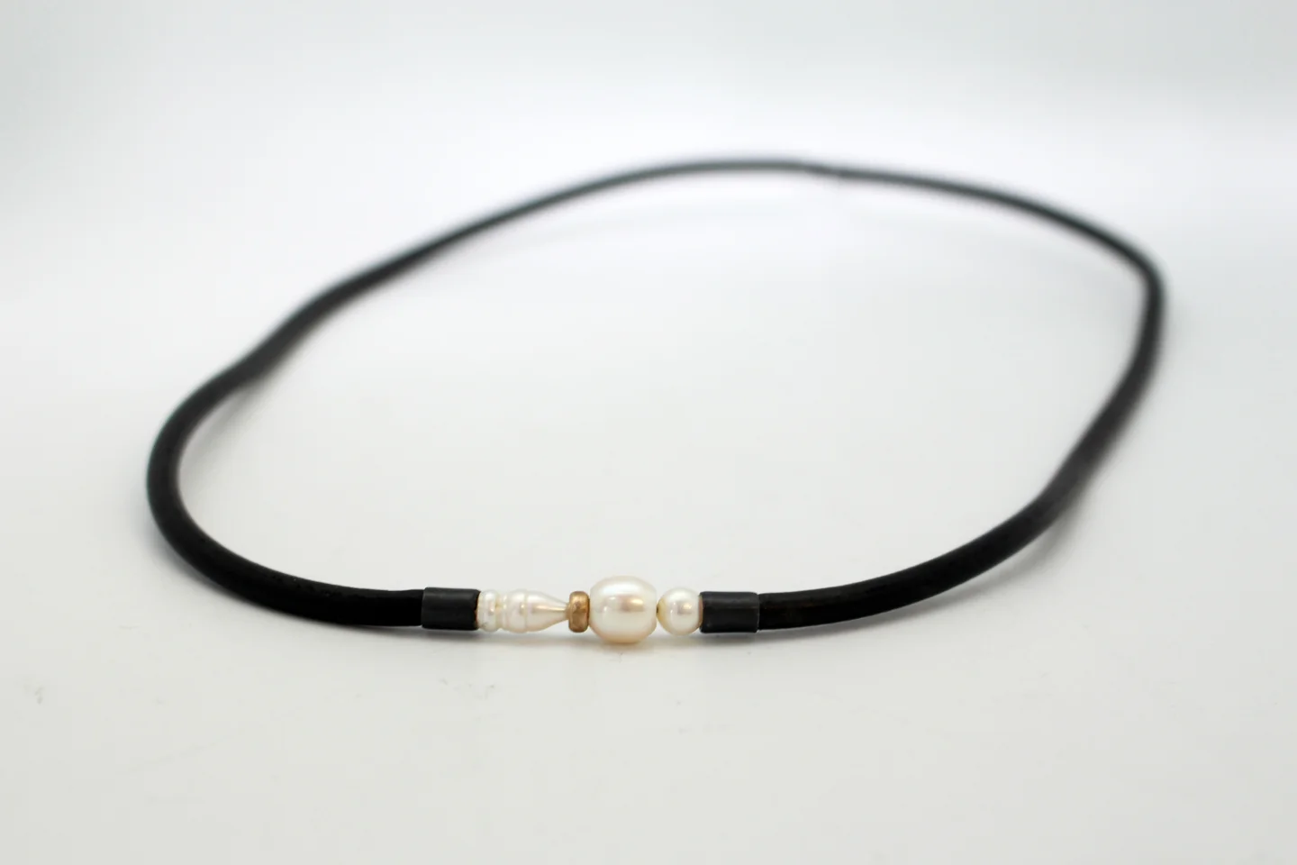 Single Pearl Necklace