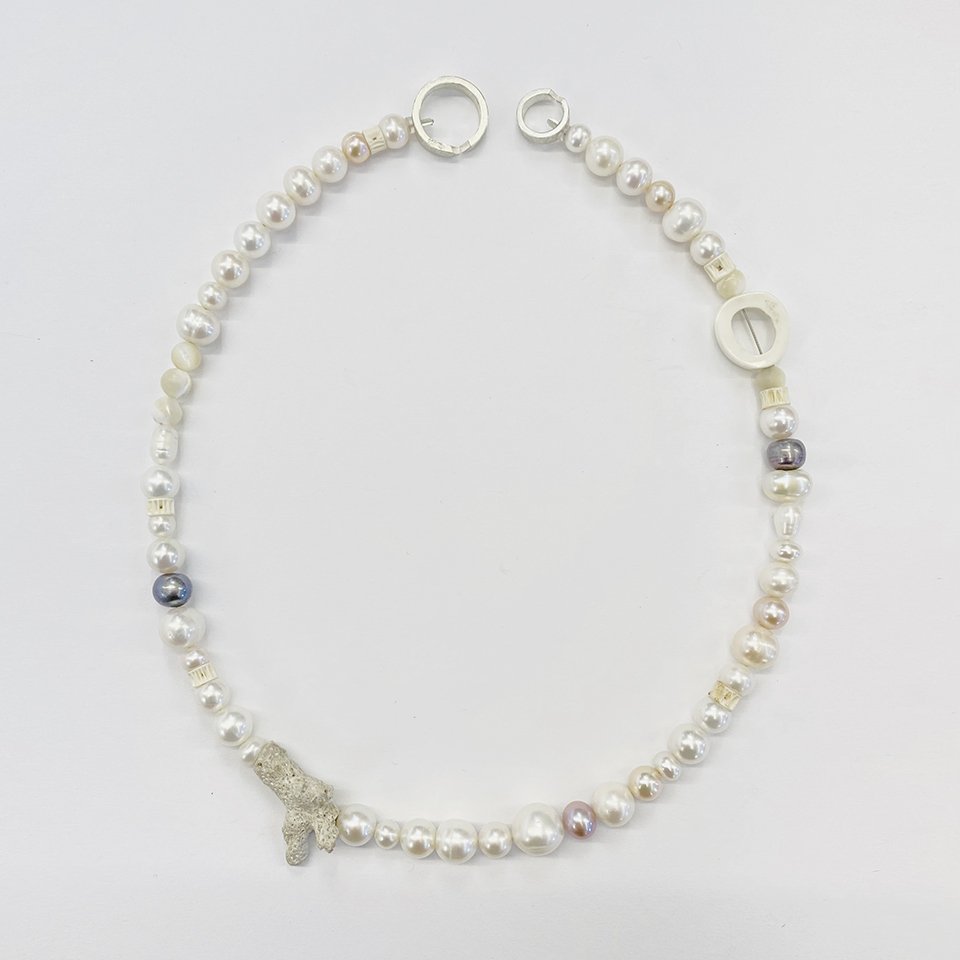 Catch-Up Necklace V