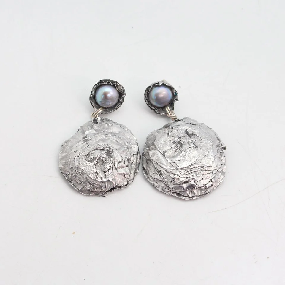 Bluff Oyster Earrings