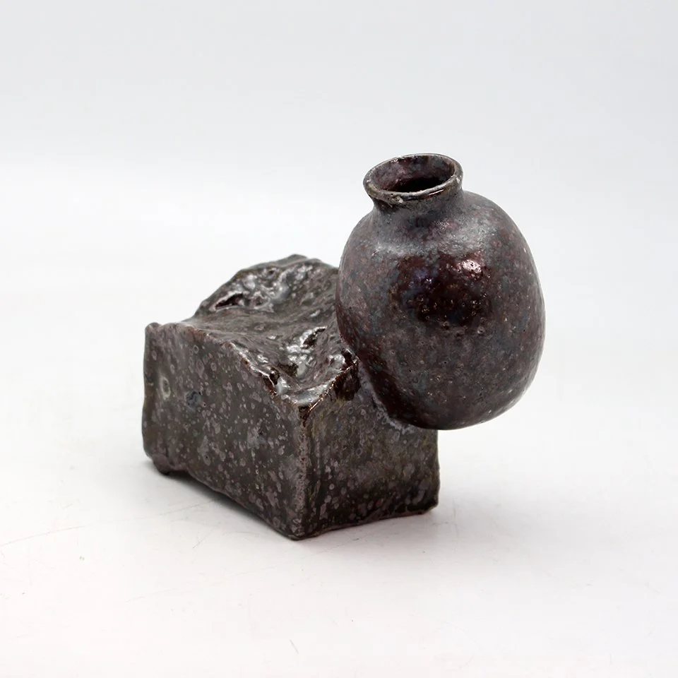 Brick & Vase - Lichen