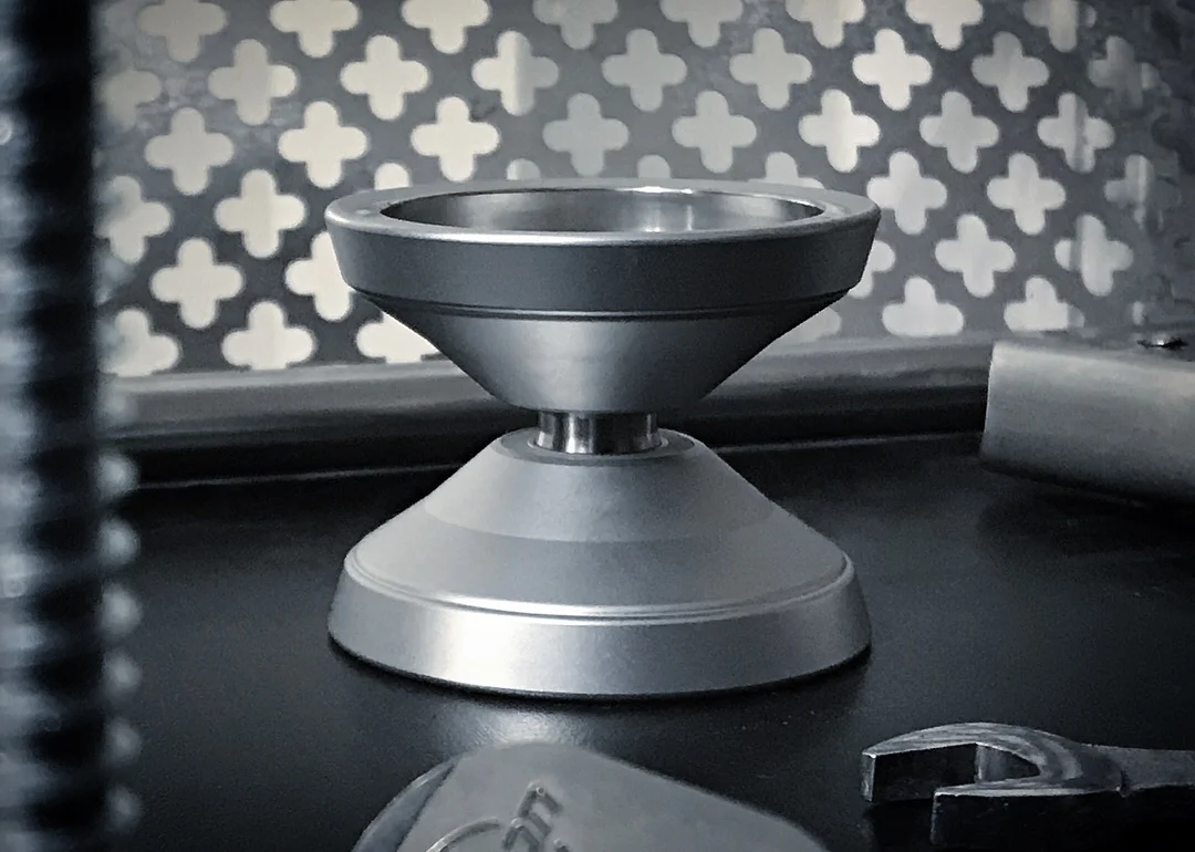 CLEAR EMPIRE (whiteout)