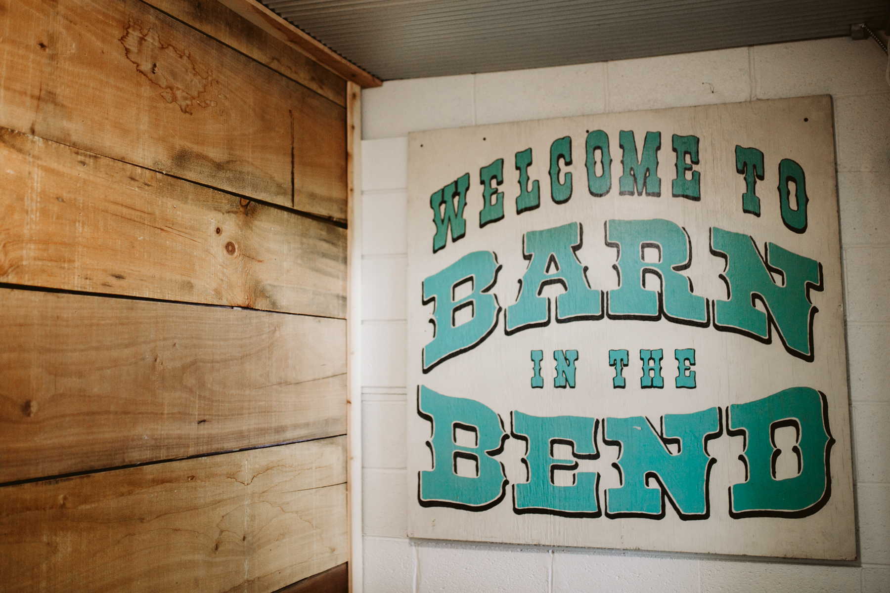 A Rustic Wedding at Barn in the Bend in Nashville, Tennessee