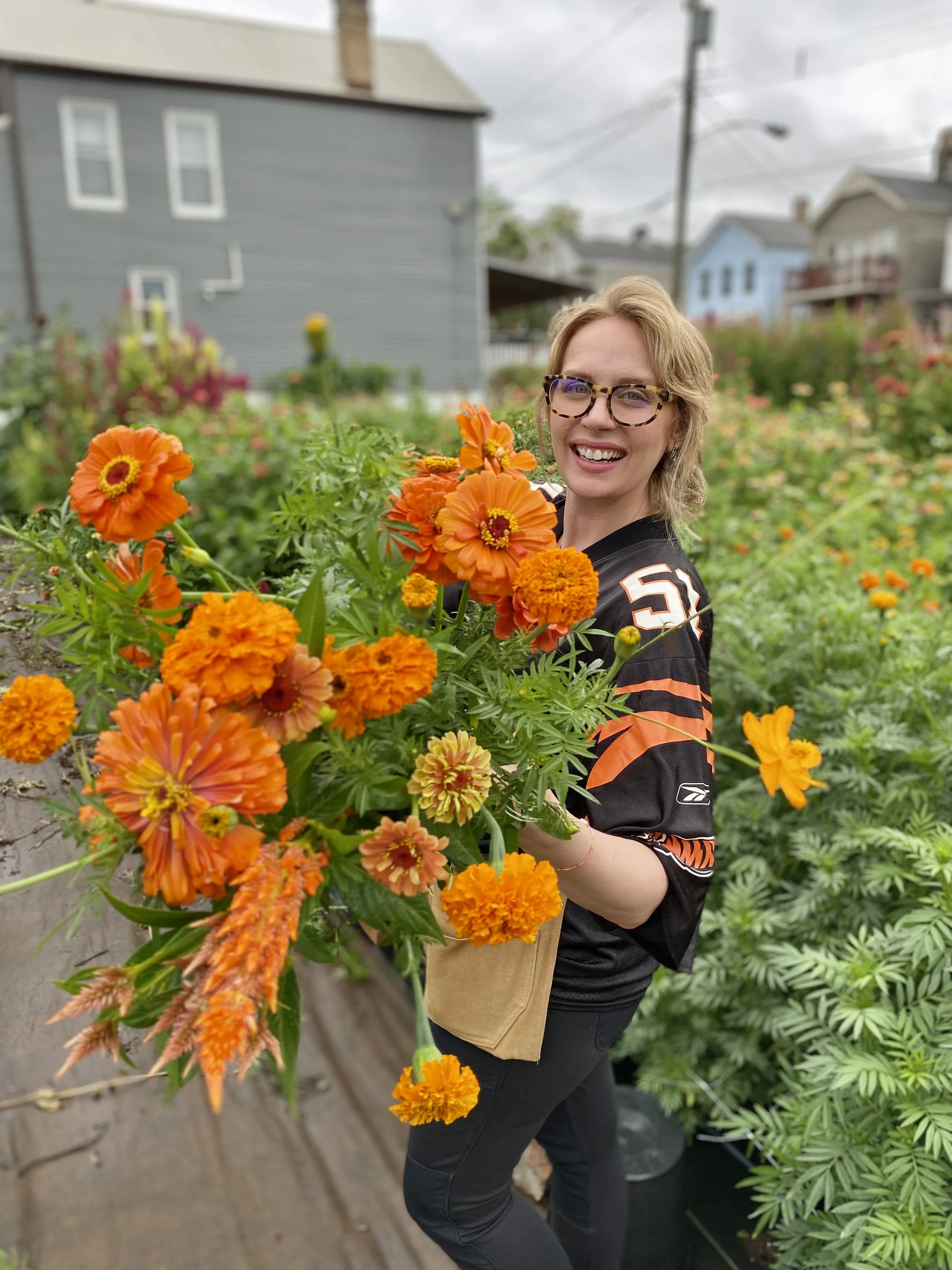 Who Dey Game Day Bouquets 🧡🖤 (Pick Up Only)