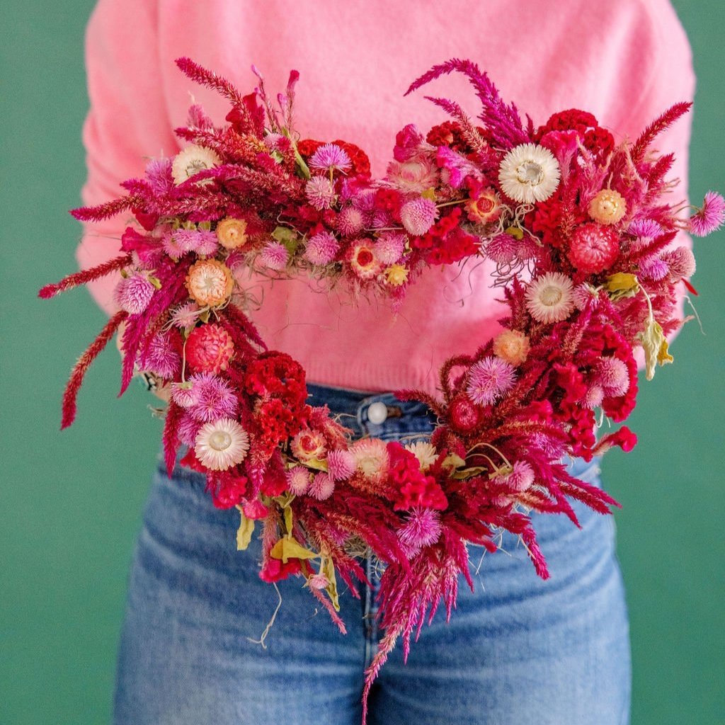 Medium Everlasting Heart-Shaped Wreath + Delivery (2/13 or 2/14)