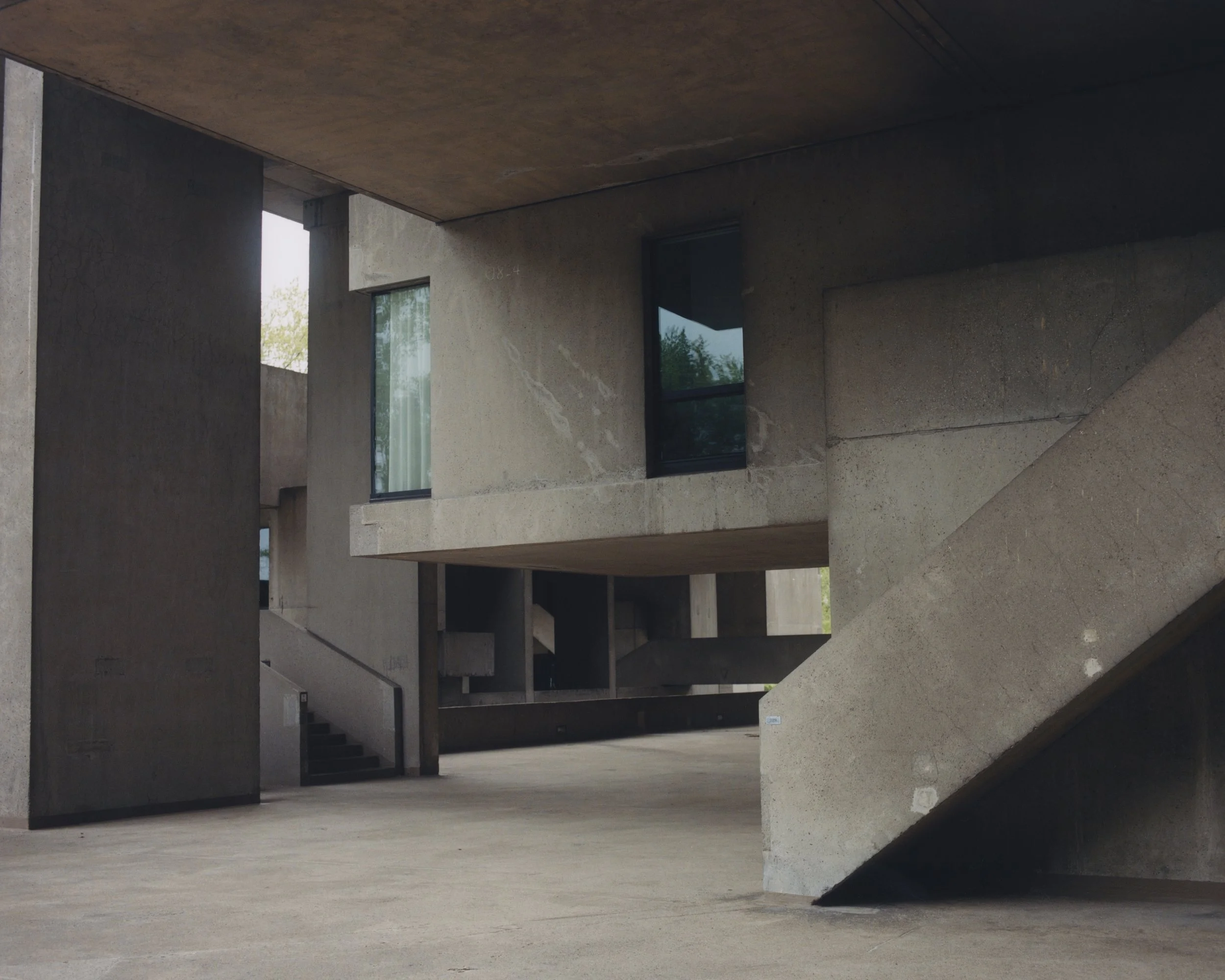 Habitat67 (8) crop.jpg