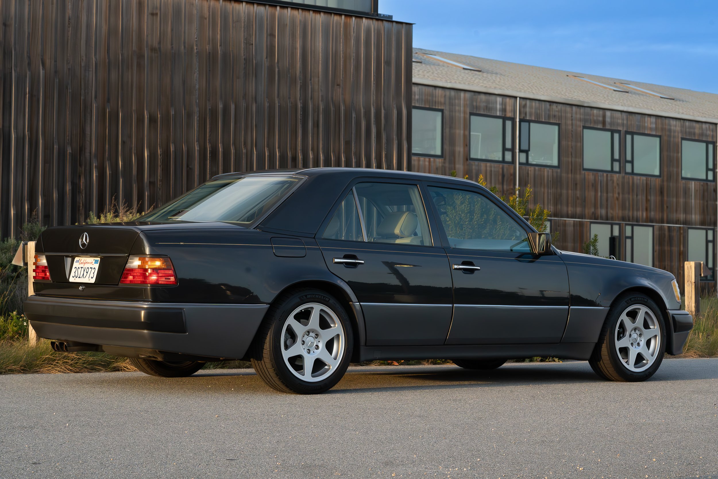 1993 Mercedes 500E  (29 of 105).jpg