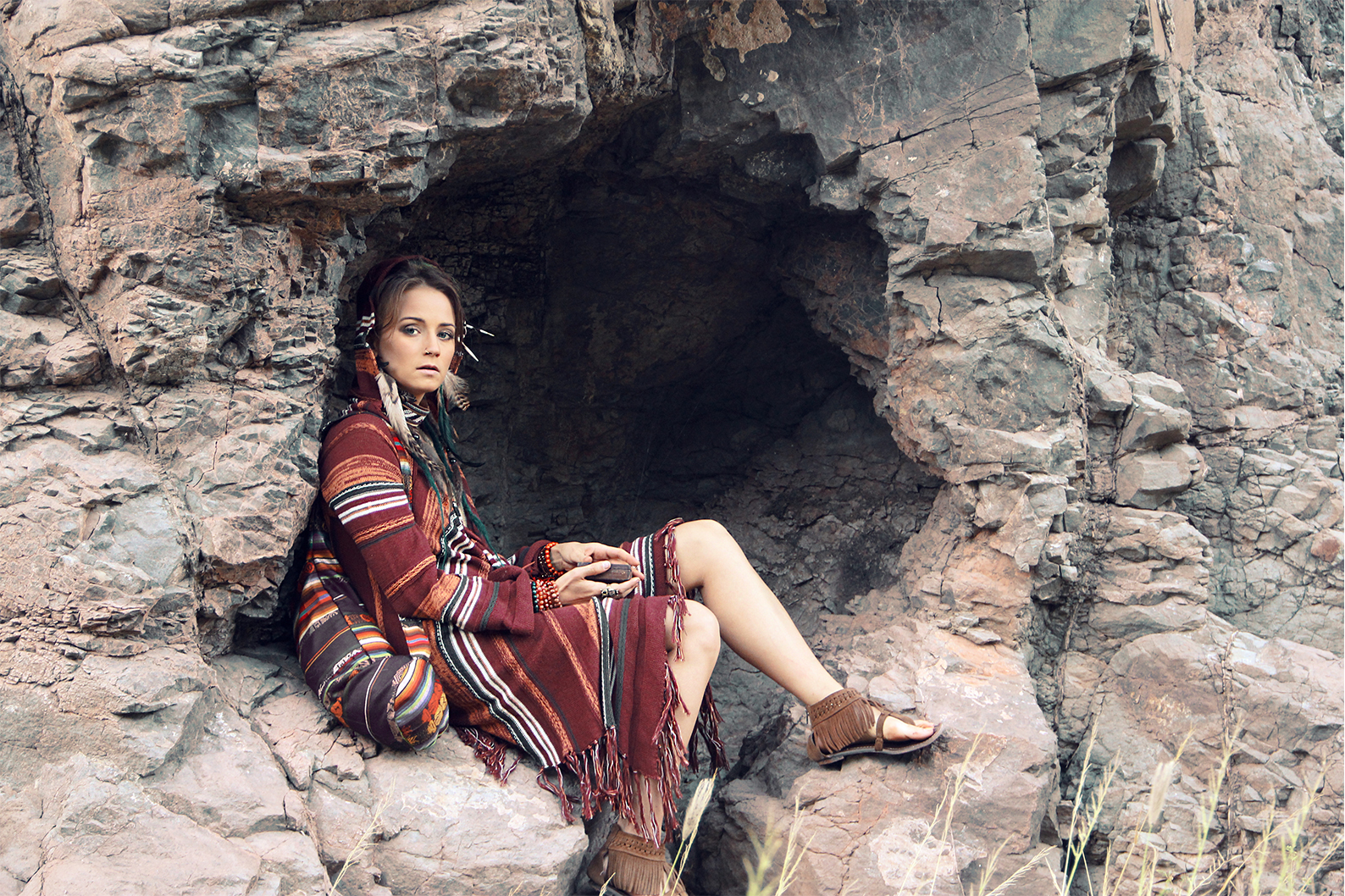 Milana May - Grounding