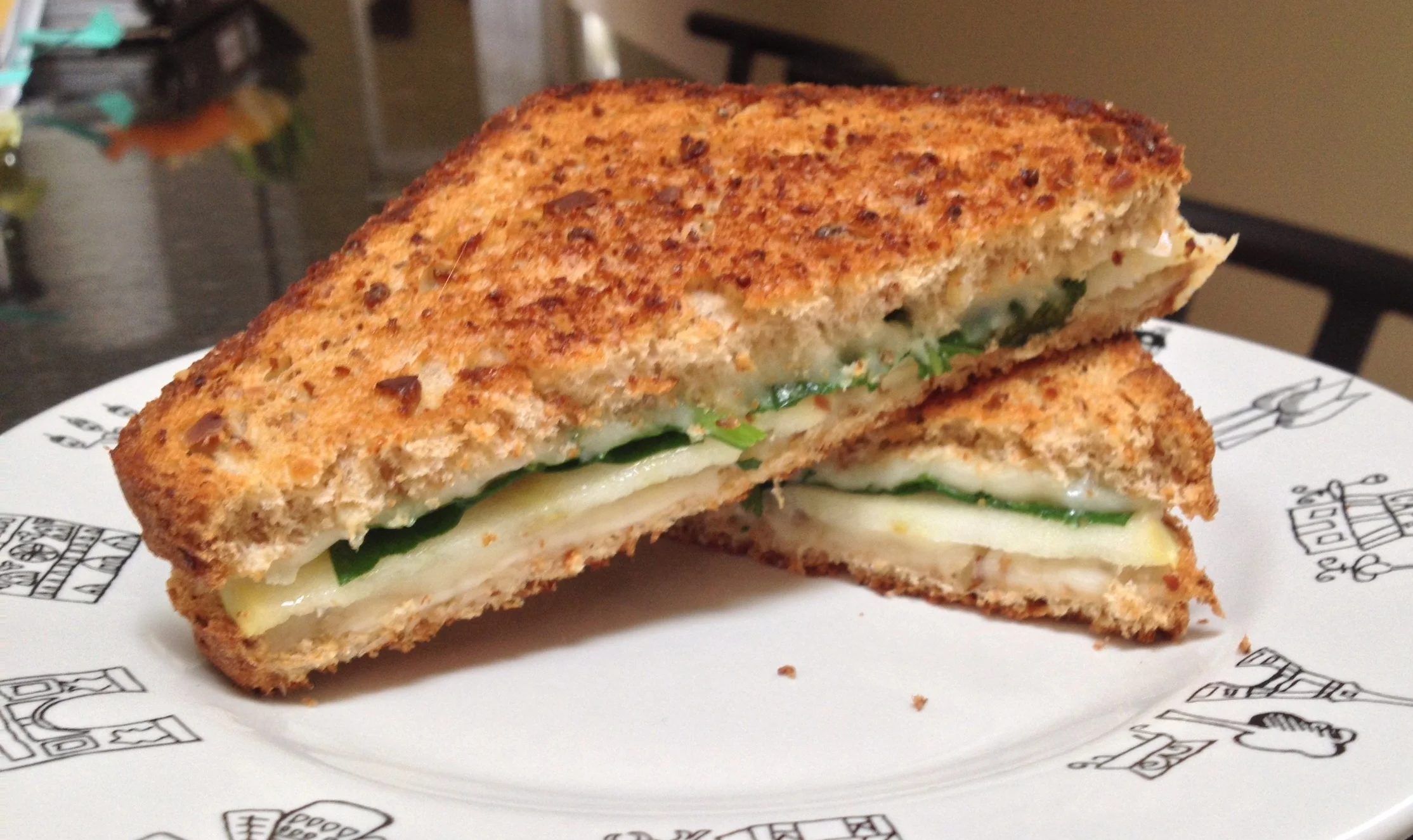 GRILLED SWISS CHEESE WITH APPLES & SPINACH (AND BACON)