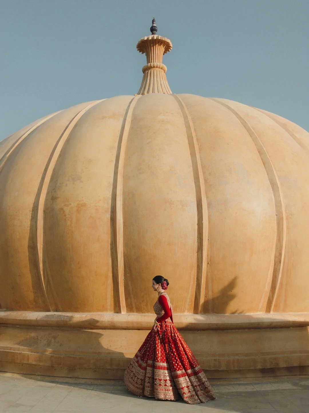 Samar x Jigyasa l Udaivilas

Photos &amp; Film: @dotdusk @sundeepsingh @imlakhbir 

MUA: @_makeupbyisha_ 
Planner: @manwithaplan.jd 
Decor: @aroosi.events 
Bride&rsquo;s Outfit @sabyasachiofficial @bridesofsabyasachi 
Groom&rsquo;s Outfit: @shyamalbh