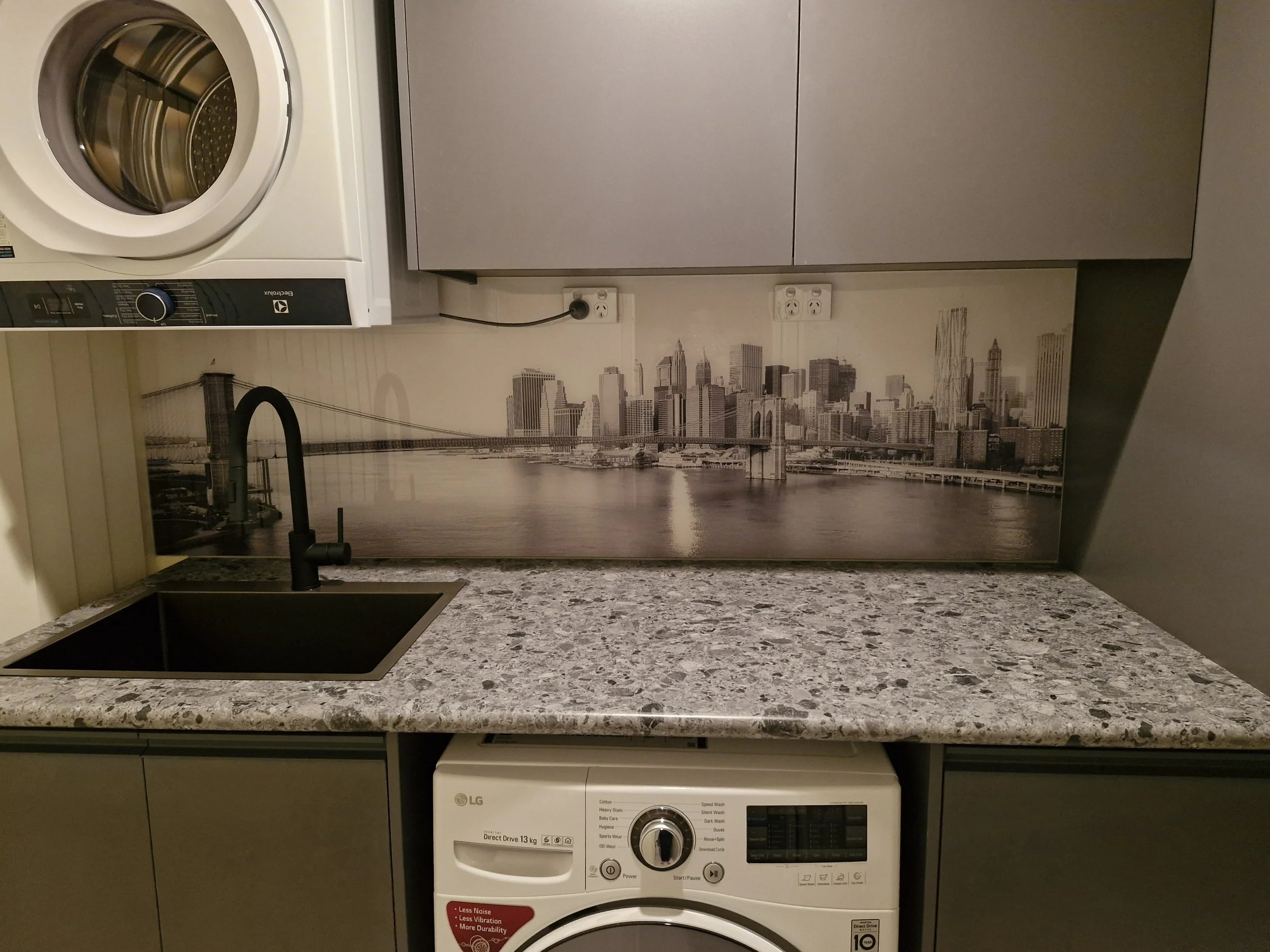 New York image printed laundry splashback