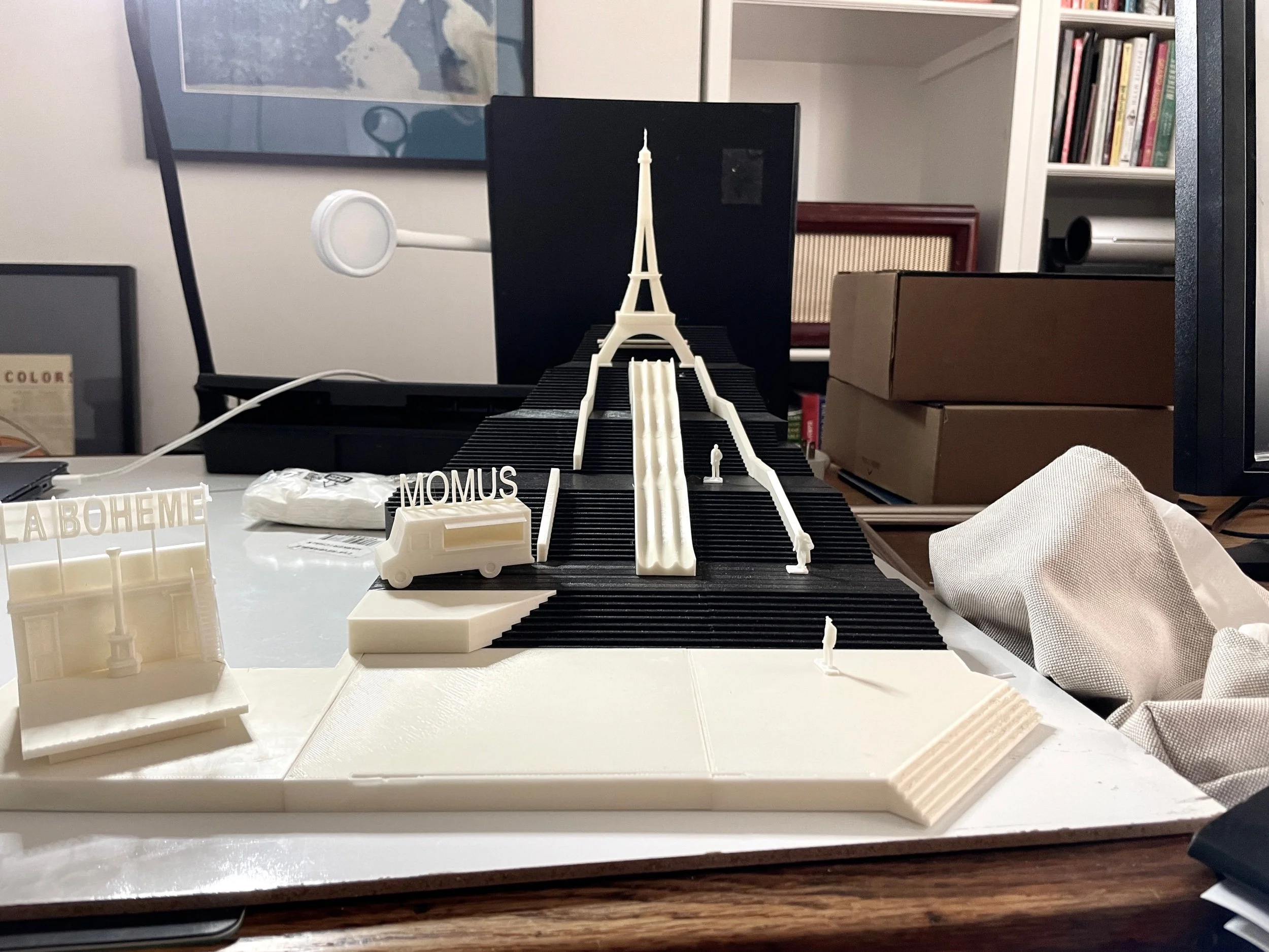 La Boheme white model 1:100