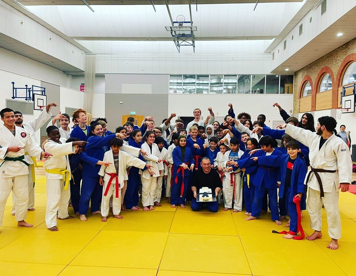 Happy birthday to Sensei Tahirjan, the founder of A1 Judo Club! We love and appreciate everything you do ❤️🥋💪🏻

#judo #judotraining #martialarts #judofamily #a1judoclub #judokids #newham #eastham #britishjudo #strongertogether #sensei #respect