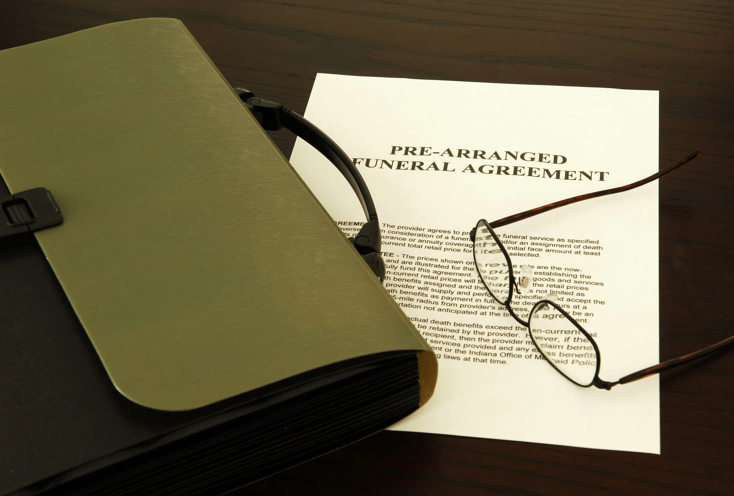 How to Pre-Plan Cremation in Palmetto, FL (And Why It Matters)