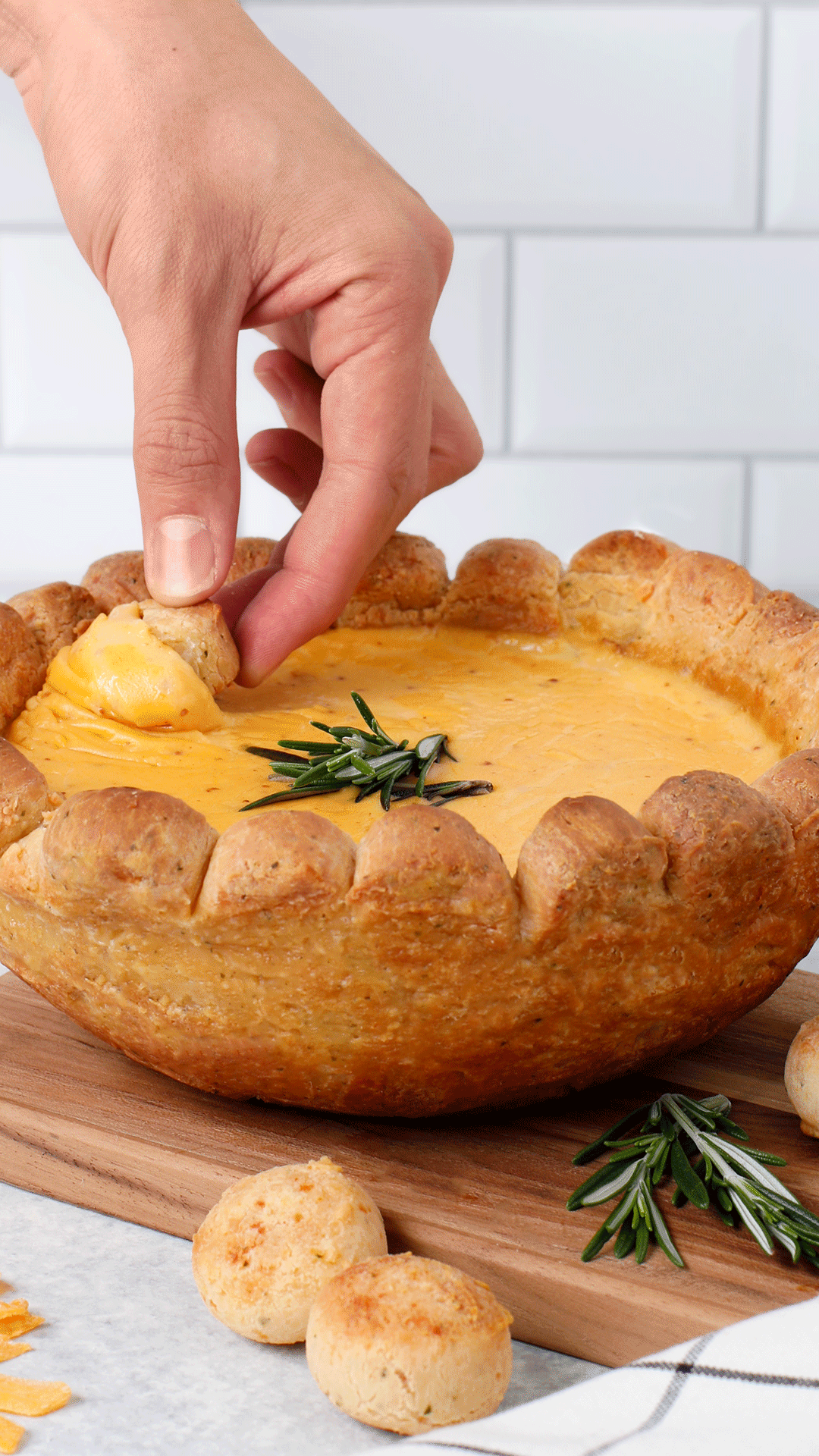 BB_BreadBeerCheeseBowl_R1.gif