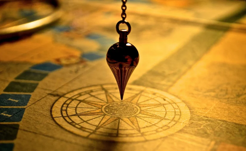 jewel_on_compass.jpg