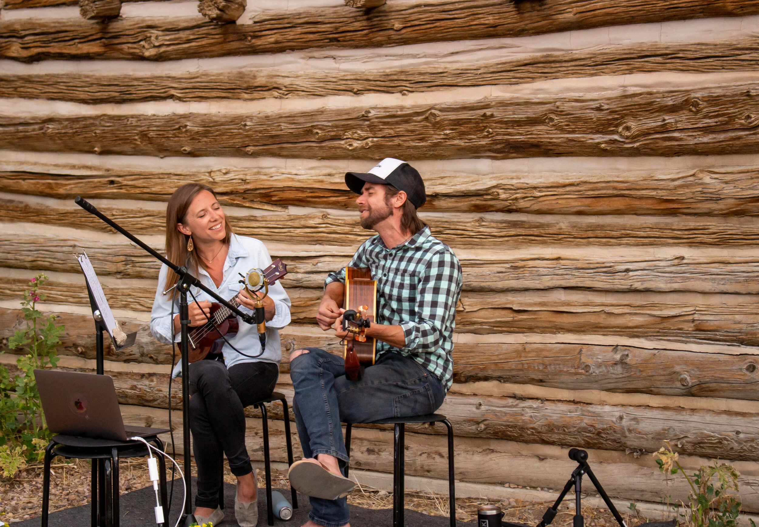 The Family Trade / Live Concert 