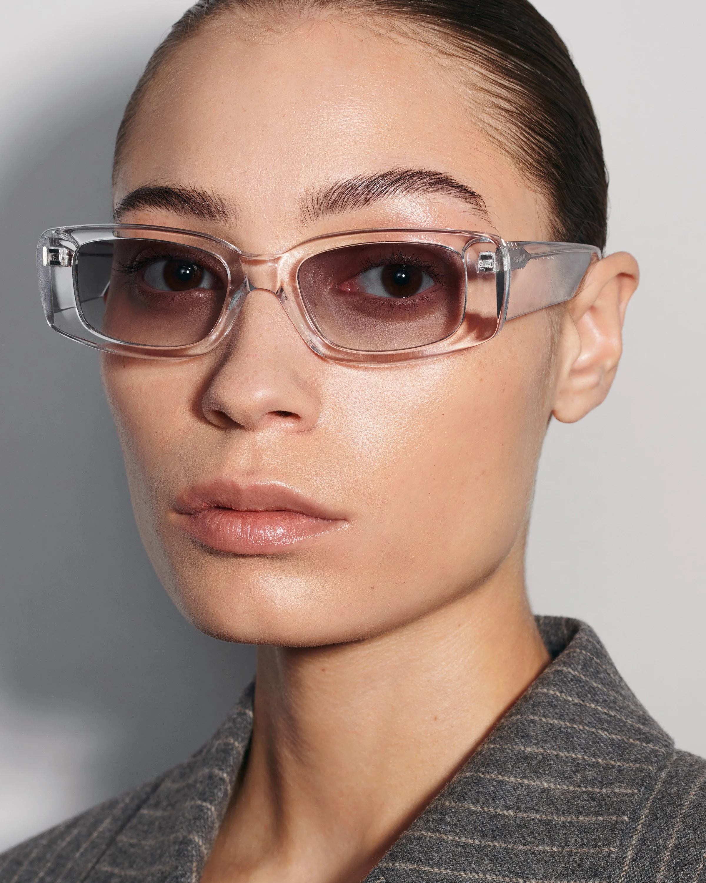 CHIMI-10-CLEAR-DETAIL-1.jpg