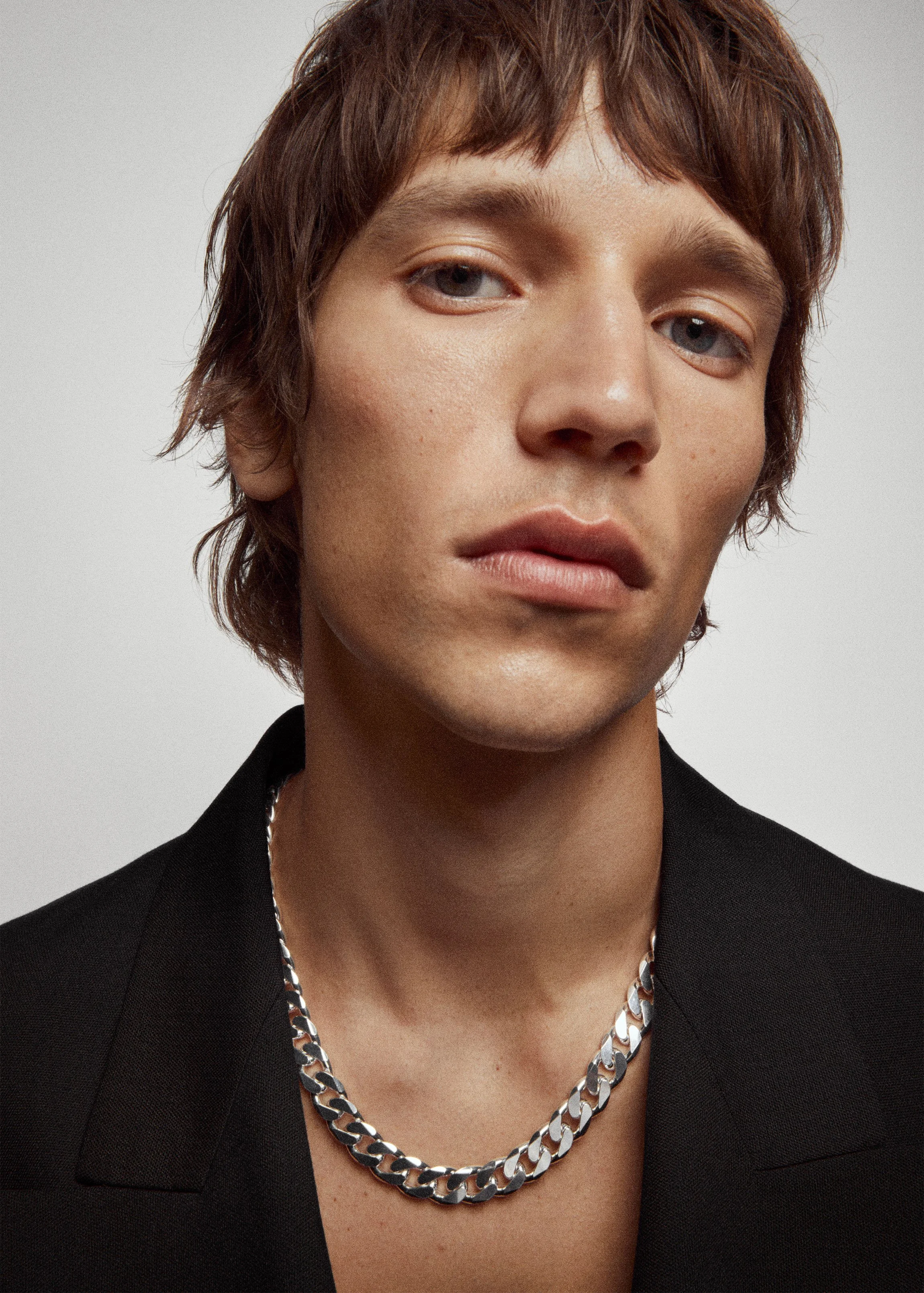 Moto_Necklace_Polished_Silver_M_L1.jpg