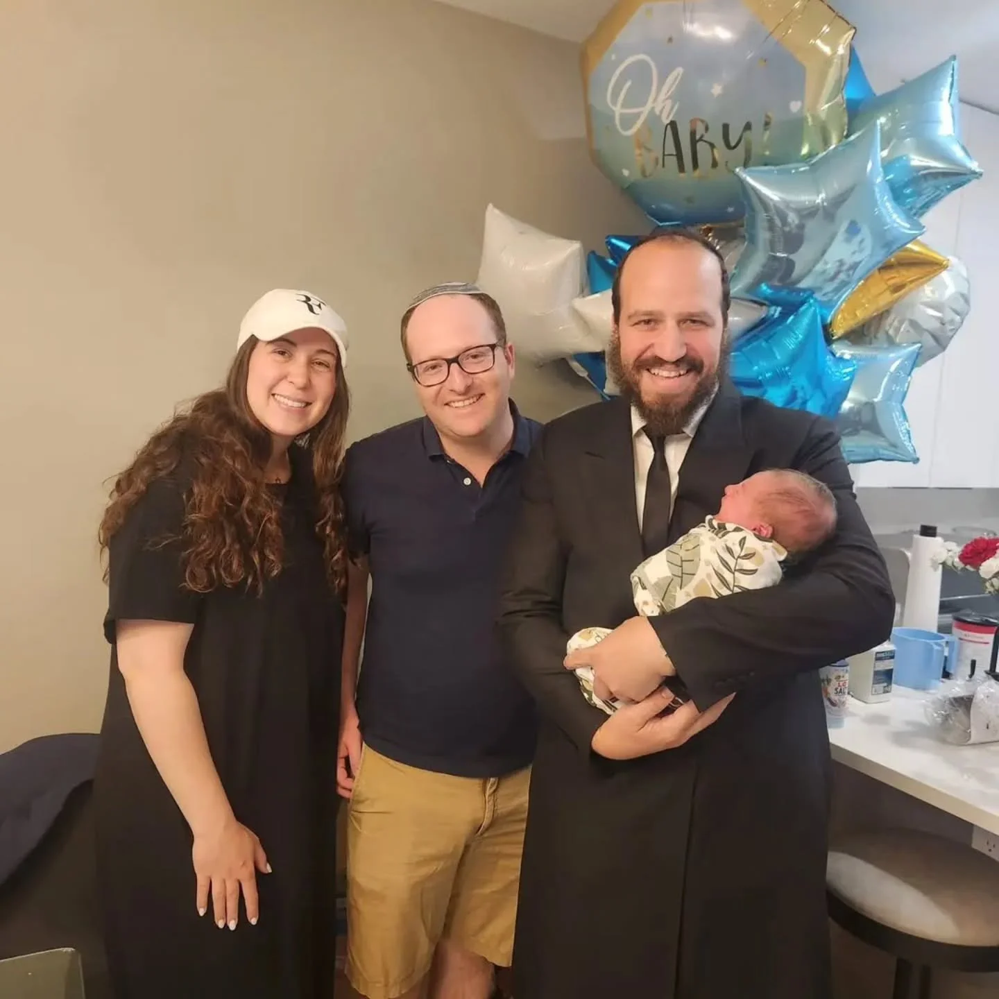Mazal tov Yonatan and Michal on the bris of Yechezkel Tzvi! May you raise him with Nachat and Joy!
