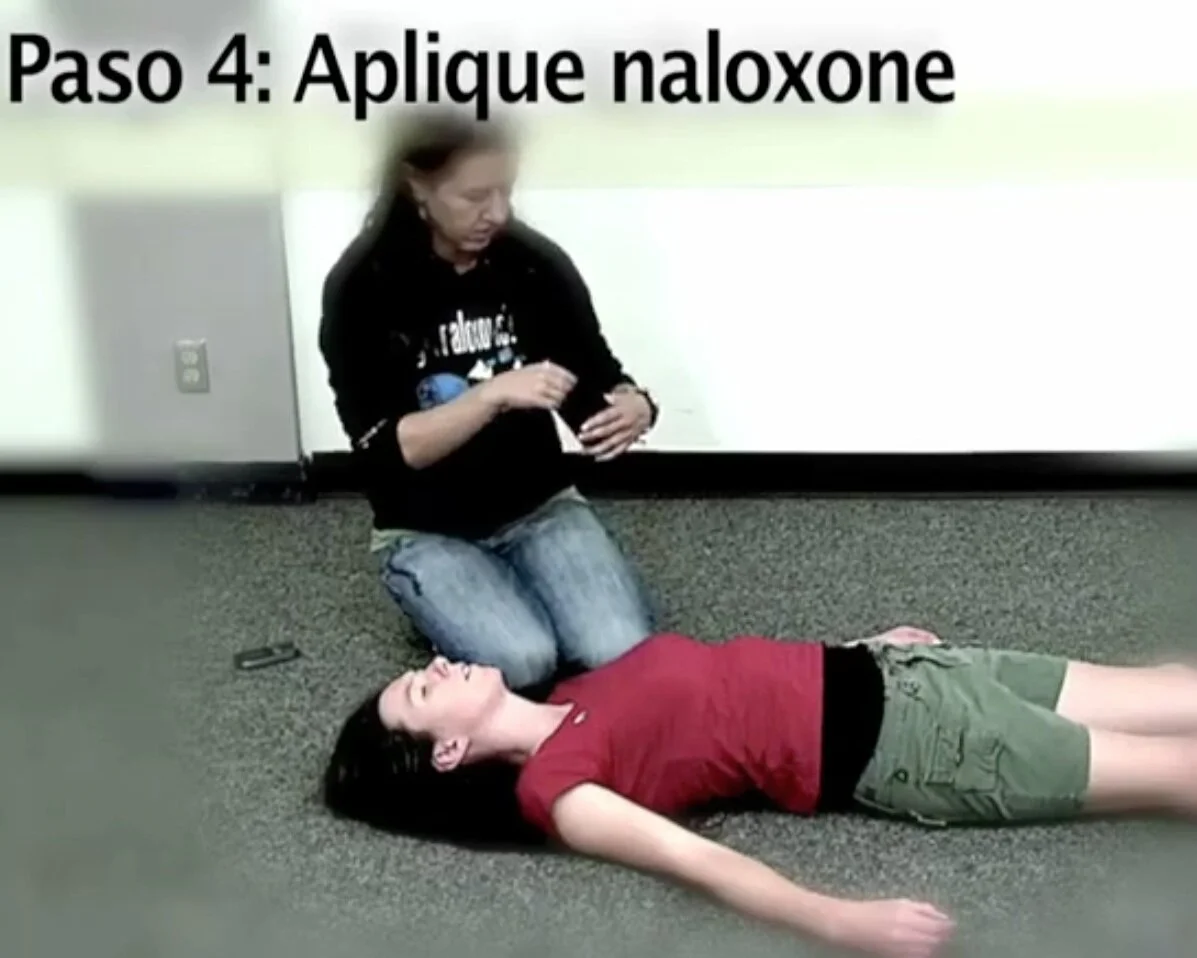 Intramuscular naloxone (Spanish, 7:30)