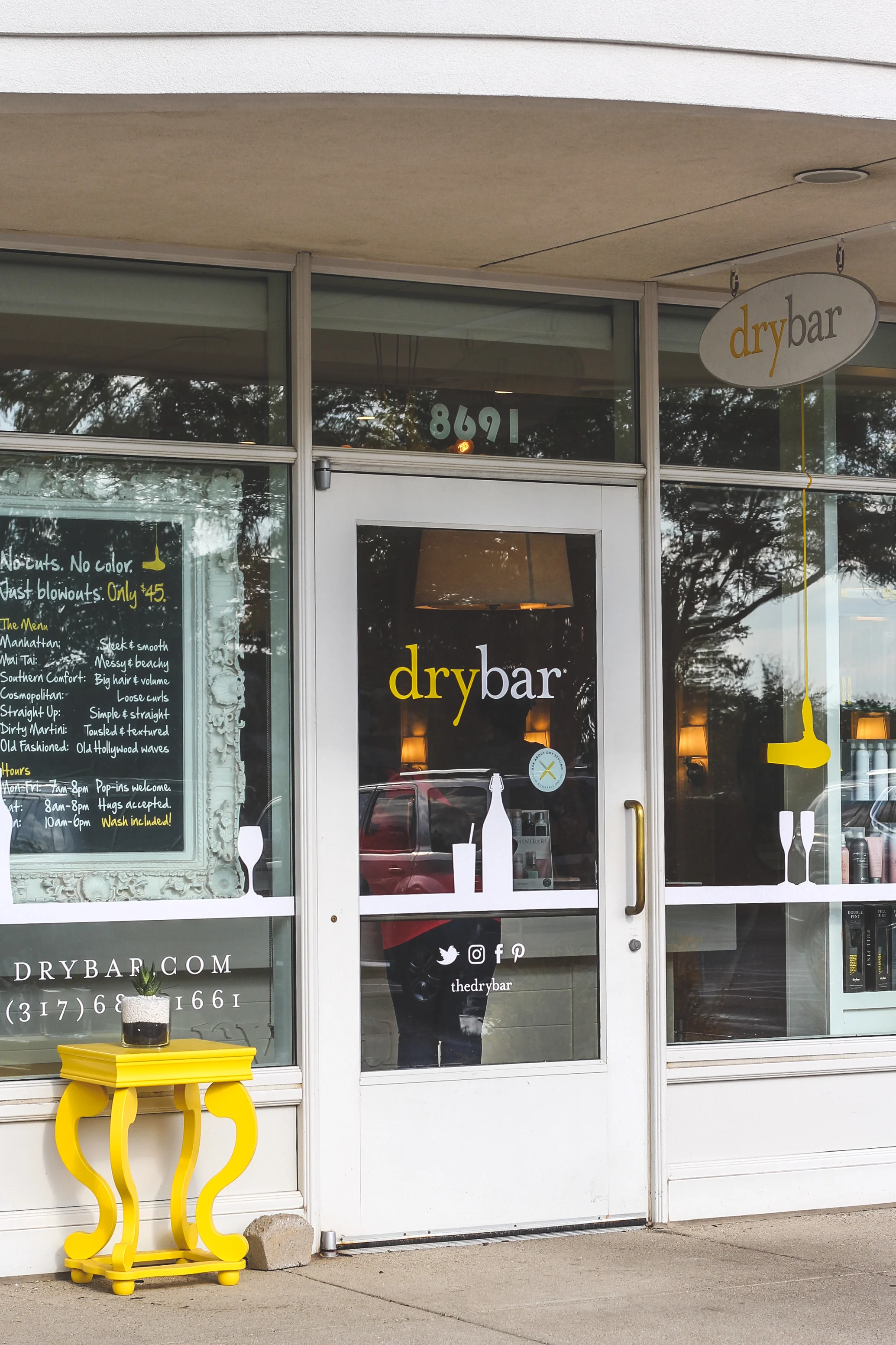 Drybar_Outside.jpg