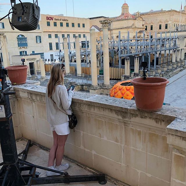 Sometimes you gotta just be the watch-woman of the GoPro&rsquo;s and wait for Spongebob Squarepants&rsquo; pineapple house to be erected.
🍍🧽🎥 🍍🧽🎥🍍🧽🎥🍍🧽🎥🍍🧽🎥
.
.
.
#BTS #ProducerLyf #WhatisLyf #nickelodeon #malta #treasurehunt #behindthes