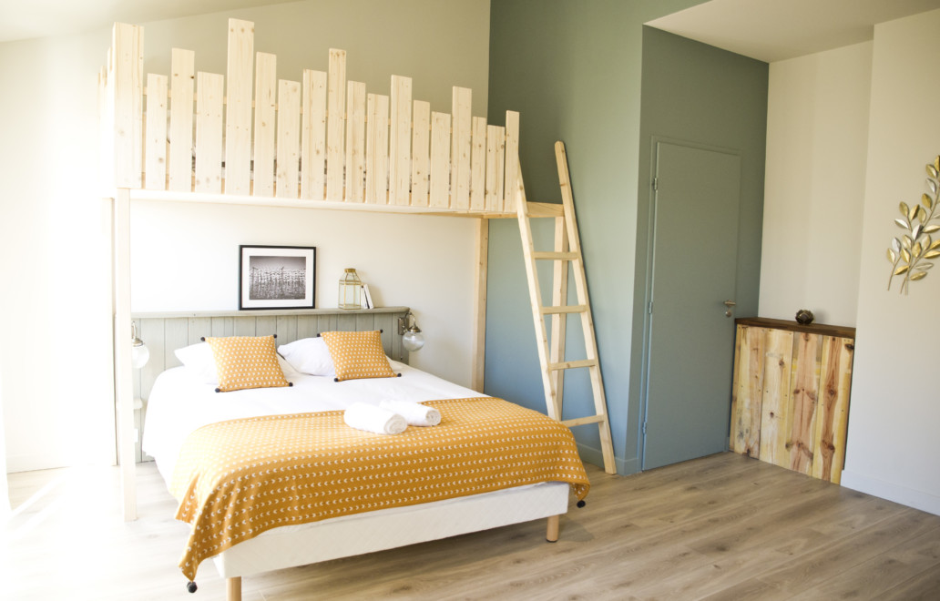Stylish rooms at the Georges Hostel in downtown Sete (photo from georgeshostel.com