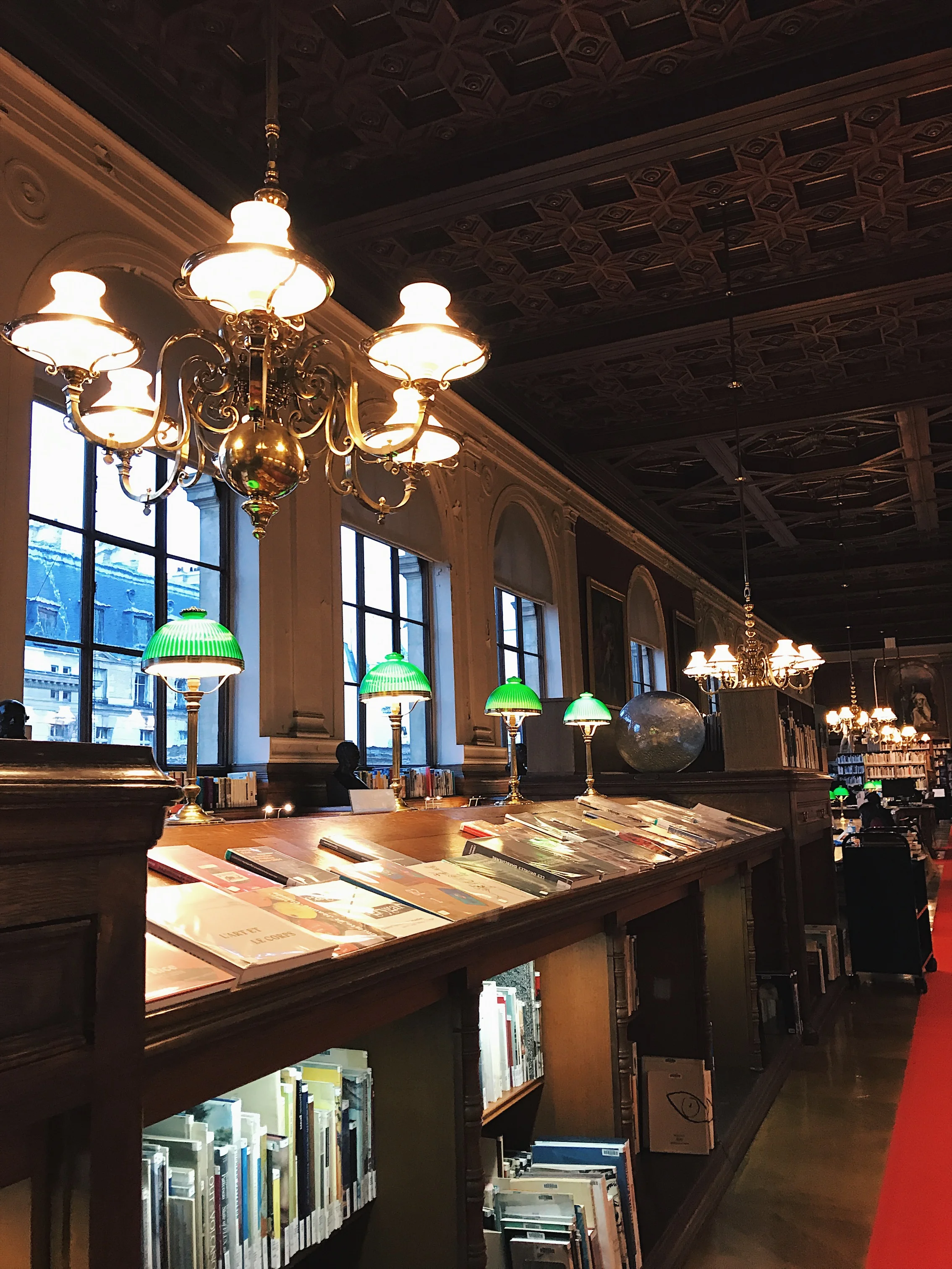 Dear Olivia &amp; Raquel — Romantic Feelings for my Professor! 