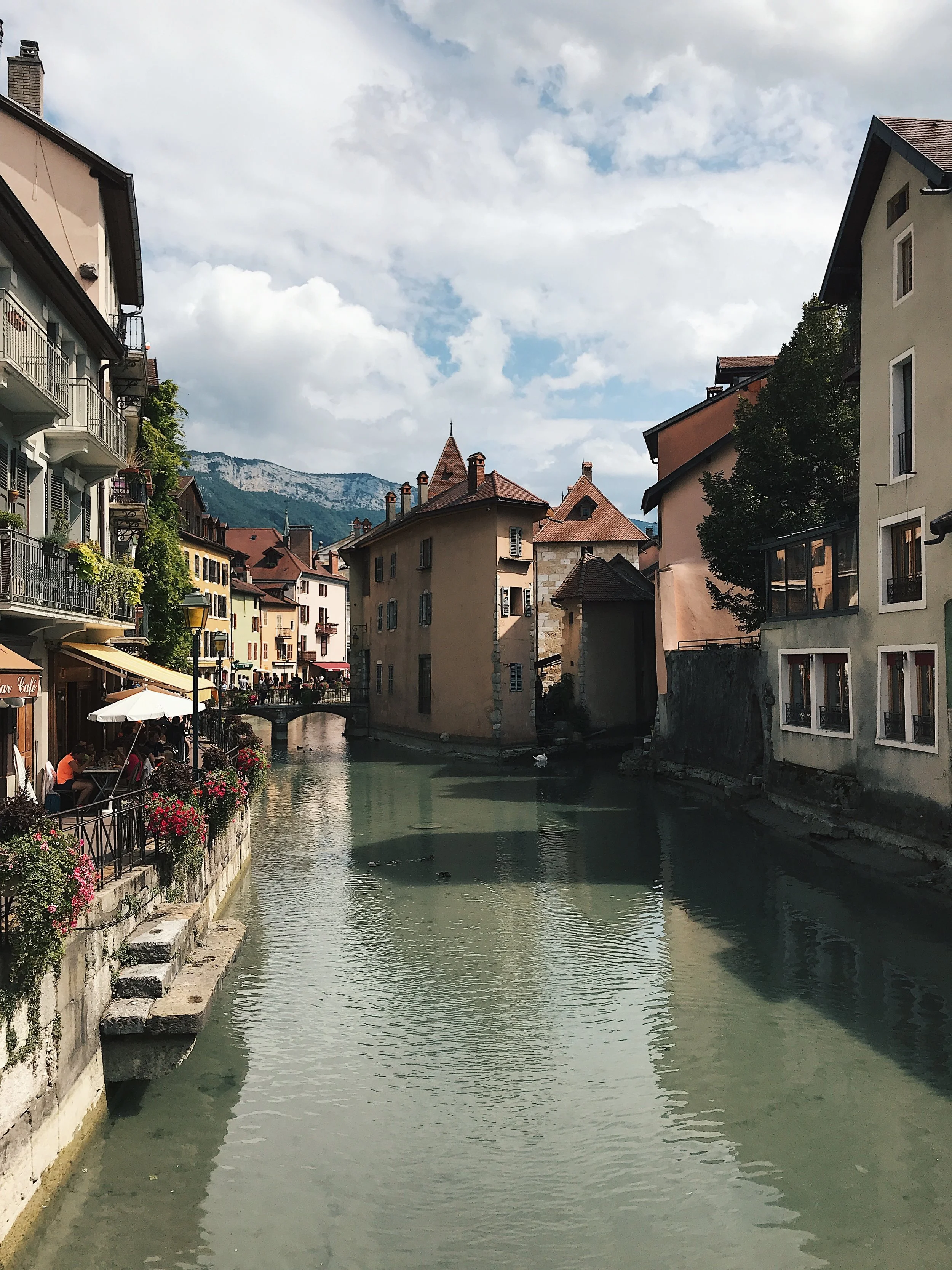 Sunday Strolls, Vol. 6: Annecy, France