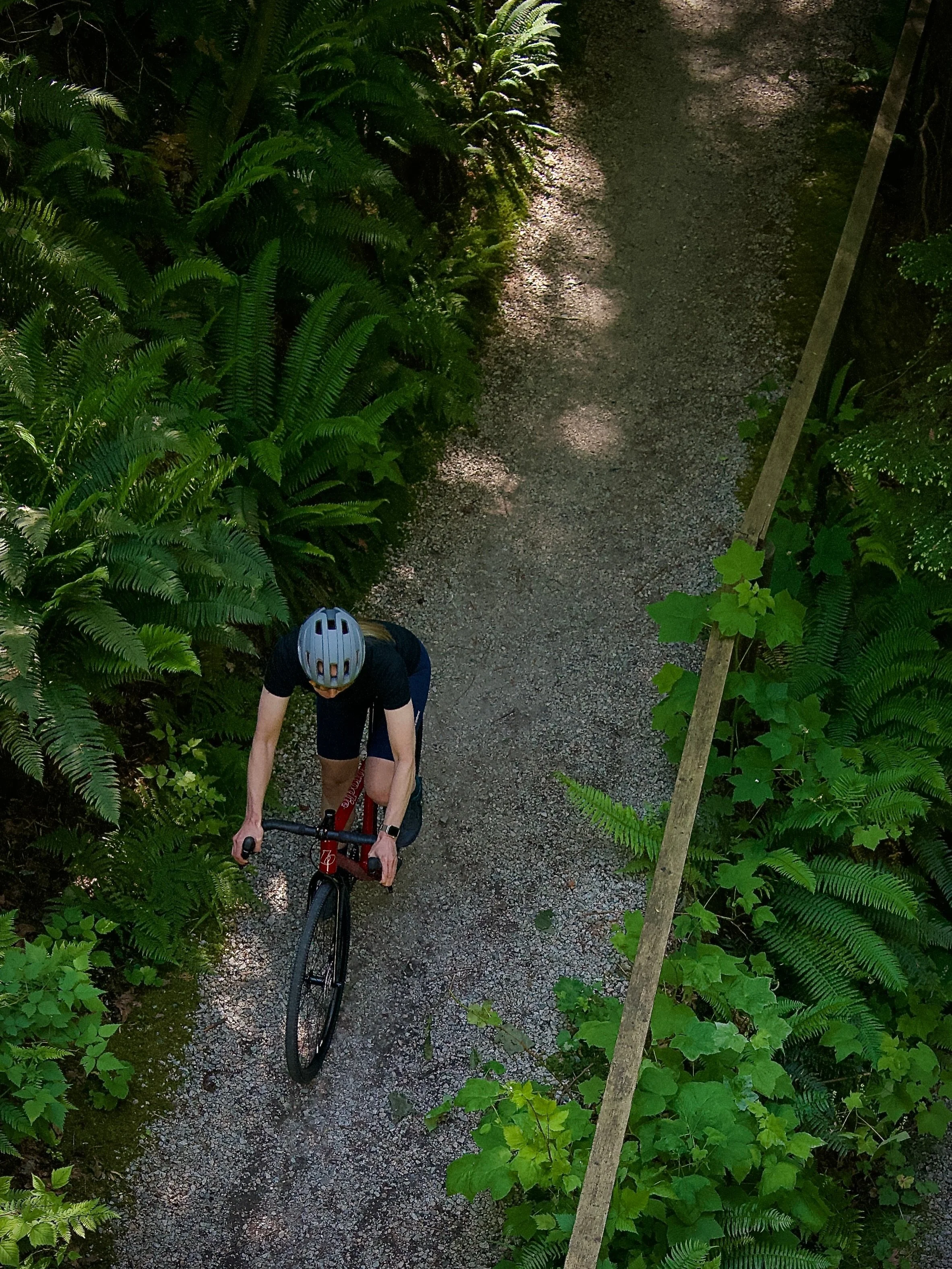 Romax Carbon 3.0 &bull; comfortably run up to 50 mm tires on a light, nimble gravel bike, which is both efficient getting you away from the crowds and flowing on gravel and dirt once you get there. Featuring a Shimano 12 speed GRX 2X drivetrain and p